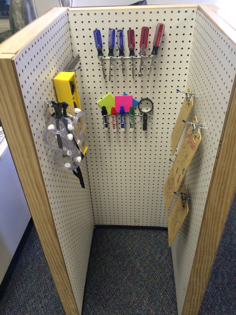 WellEngaged's tweet photo. 8th grade "Mobile Innovation Lab" designed for Pre-K! makedesigndo @make @kelleybros https://t.co/pKOMvTWJ0W
