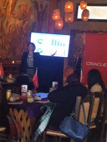 linavlezbe's tweet photo. Hablando de tendencias globales en Gestión de Talento Humano #OracleTrends2016 Guadalajara https://t.co/AjbUGEN9Dd