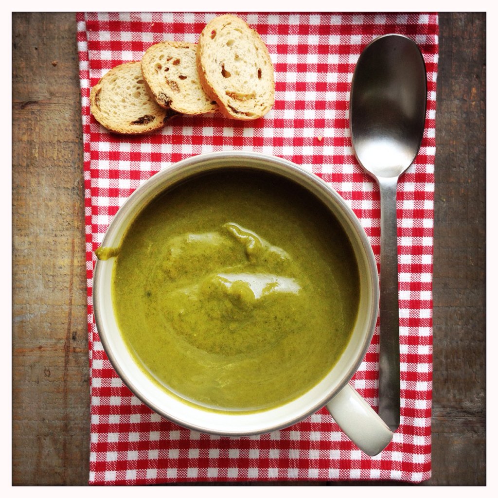 macuisineamoi's tweet photo. Ma nouvelle soupe aux épinards! https://t.co/artolHM1ZN https://t.co/5uIFLYYvxm