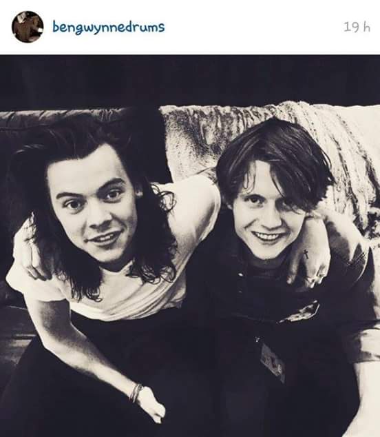 1DNotes12's tweet image. Benjamín Gwynne vía instagram con Harry.