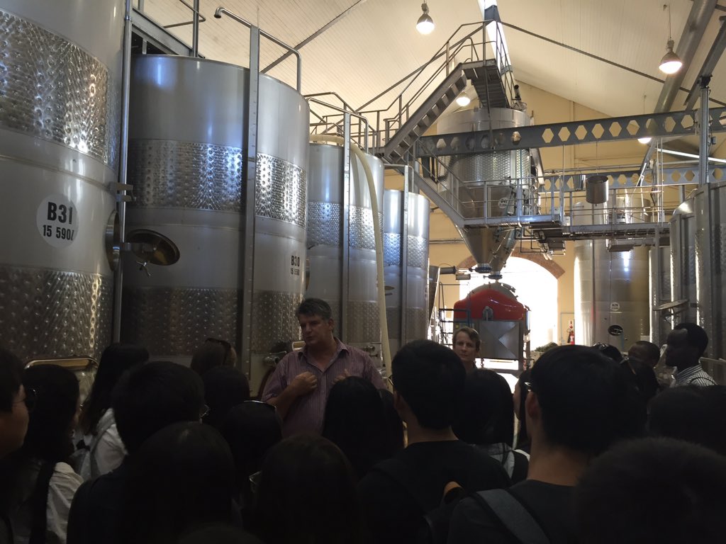 DIG2016_SA's tweet photo. "I just want to make South African wine. I'm obsessed with quality." #Degrendel https://t.co/F4DEOCuHMh