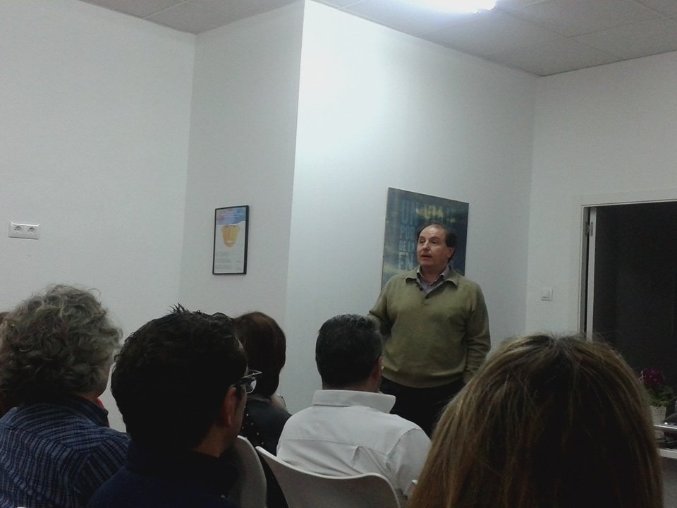 PlatComercValen's tweet photo. Francesc Ferrer, presidente de @uniogremial apuesta por la unión, las sinergias y la colaboración @NatxoCosta https://t.co/PdFTunbLUP