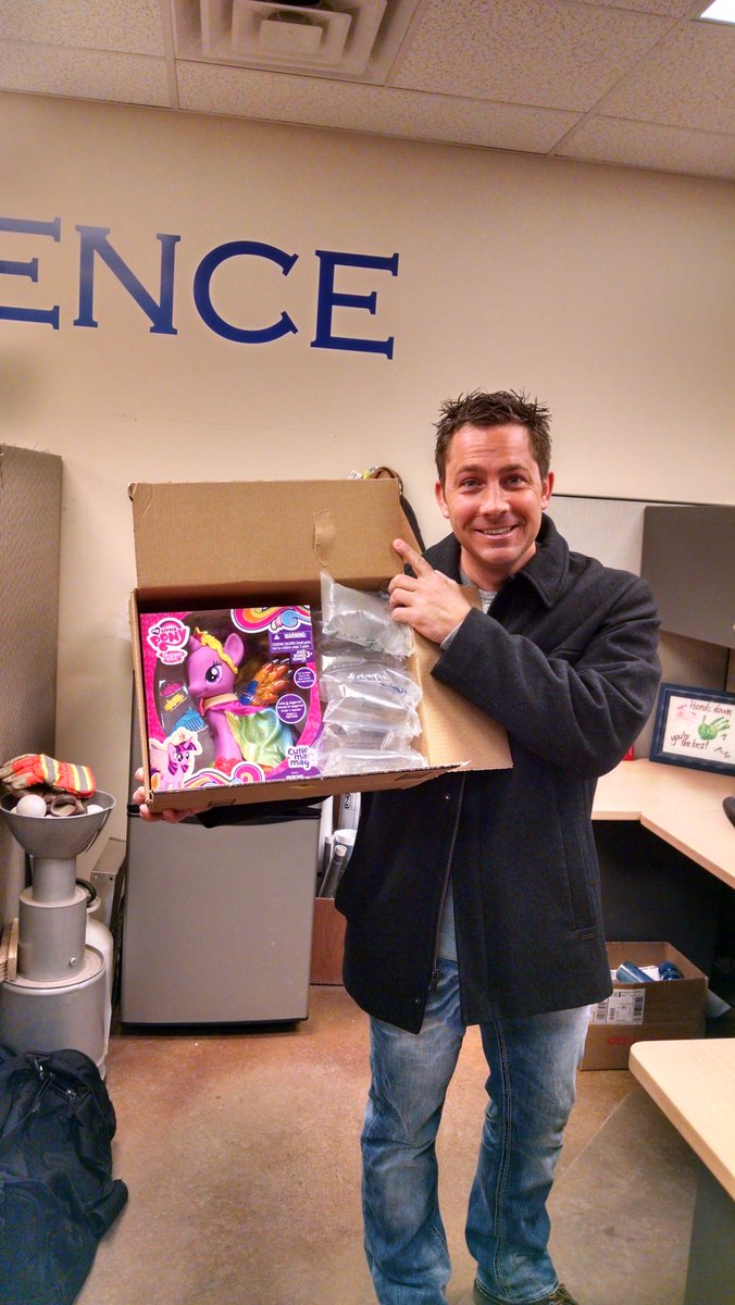 ScottScearcy's tweet photo. #brony #bronyforlife #josh https://t.co/MQhPUtAuDf