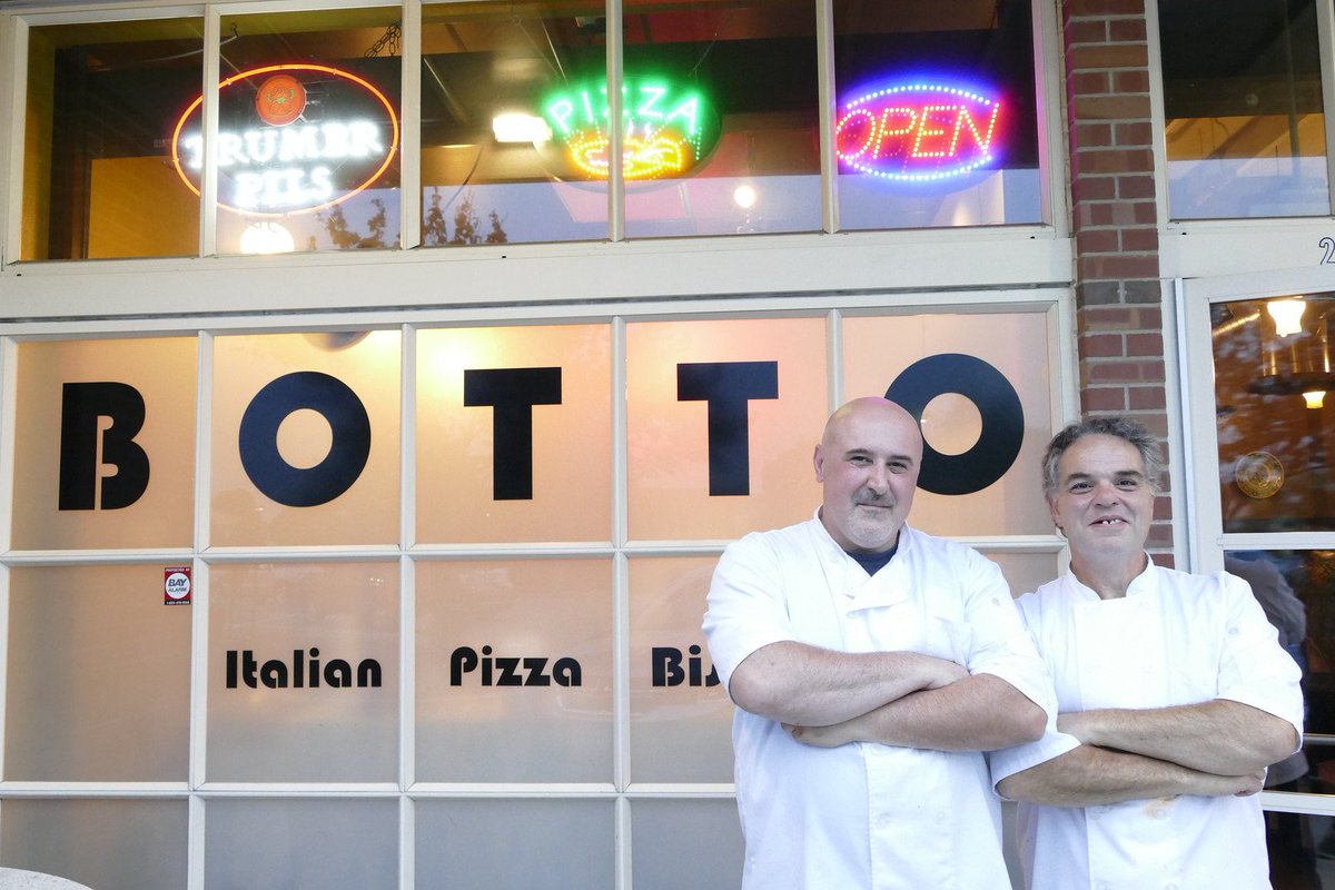 francosenza70's tweet photo. “Qui si mangia male”: così il ristorante toscano @BottoBistro ha messo KO il colosso del web
https://t.co/r371kw3WlO https://t.co/LPFJt6u6n4