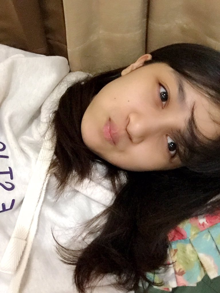 Oyasuminachan^^
Berhubung lagi gak enak badan aku mau bobo lebih cepet nih ehhe
jangan luap berdoa ya😘
Love you🤗