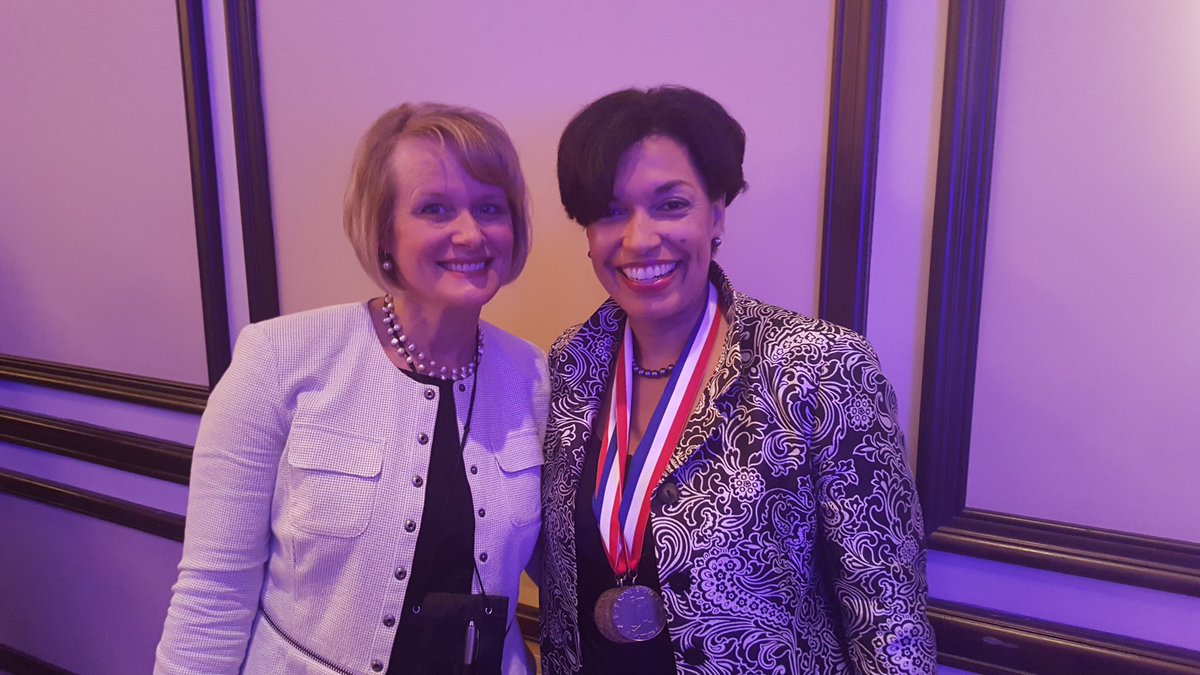 kristintague's tweet photo. Great start to day 2! Could listen to Bonnie St John all day. #inspiring #EXCEL16  #pfgforme https://t.co/F9USr5dVhi