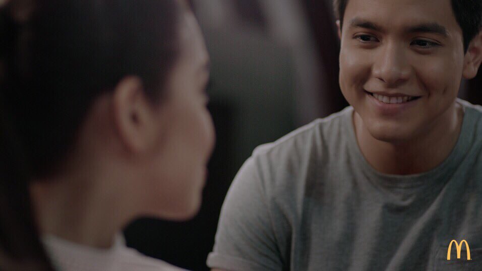 aldenrichards02's tweet photo. Can’t get that smile off my face! #ALDUBKoTo TVC abangan bukas sa EB Kalyeserye! #ALDUB28thWeeksary 👫 https://t.co/E2gddZSV13