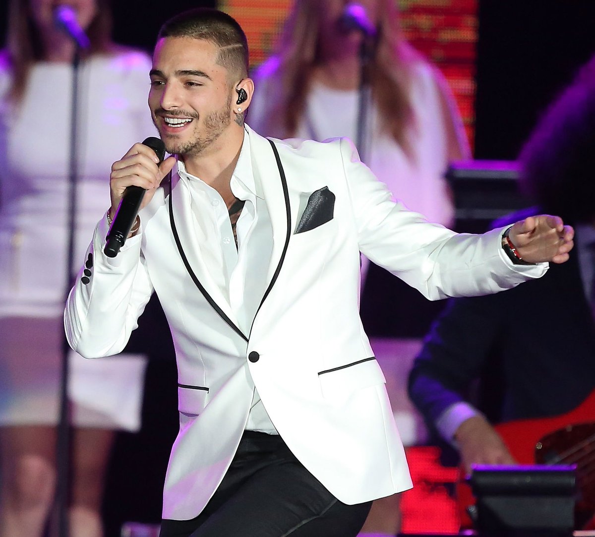 LatinGRAMMYs's tweet photo. ¡Felicidades a nuestro amigo @Maluma por su cumpleaños! RT para felicitarlo 🎂 https://t.co/J4b4SuZpmP