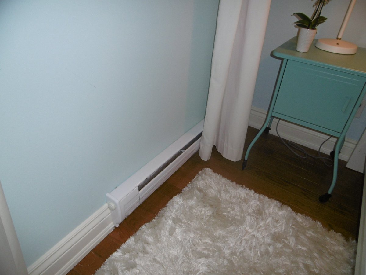 KeyHomeInspects's tweet image. Keep those window covers above your baseboard heaters! #Firesaftey