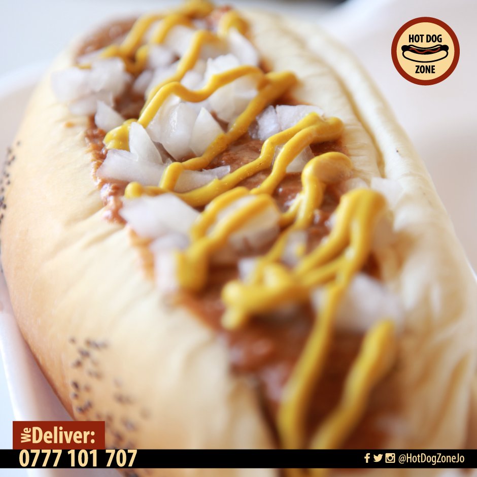 HotDogZoneJo's tweet photo. بتعرفوا اسم الهوت دوغ اللي بالصورة؟ 
بنوصّل للبيت، اتصلوا على: 0777101707
#HDZJO #Amman #Jo https://t.co/eE3oap9un4