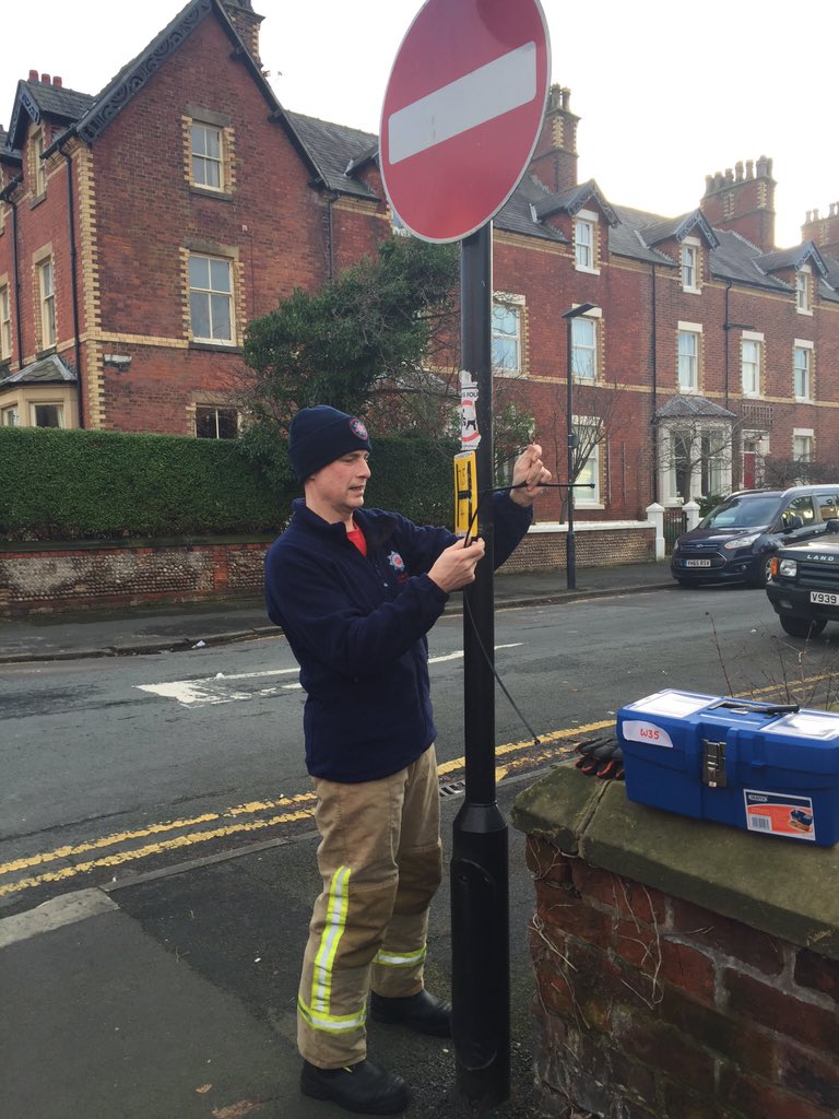 LythamFire's tweet photo. The crew carried out hydrant inspections this morning #workingorder #familiarisation https://t.co/7nRUxUsTF4
