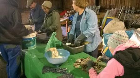 greatfen's tweet photo. Our #archaeology group cleaning the #FenSpitfire finds @oatweet @wildlifebcn https://t.co/raUDelHpWD