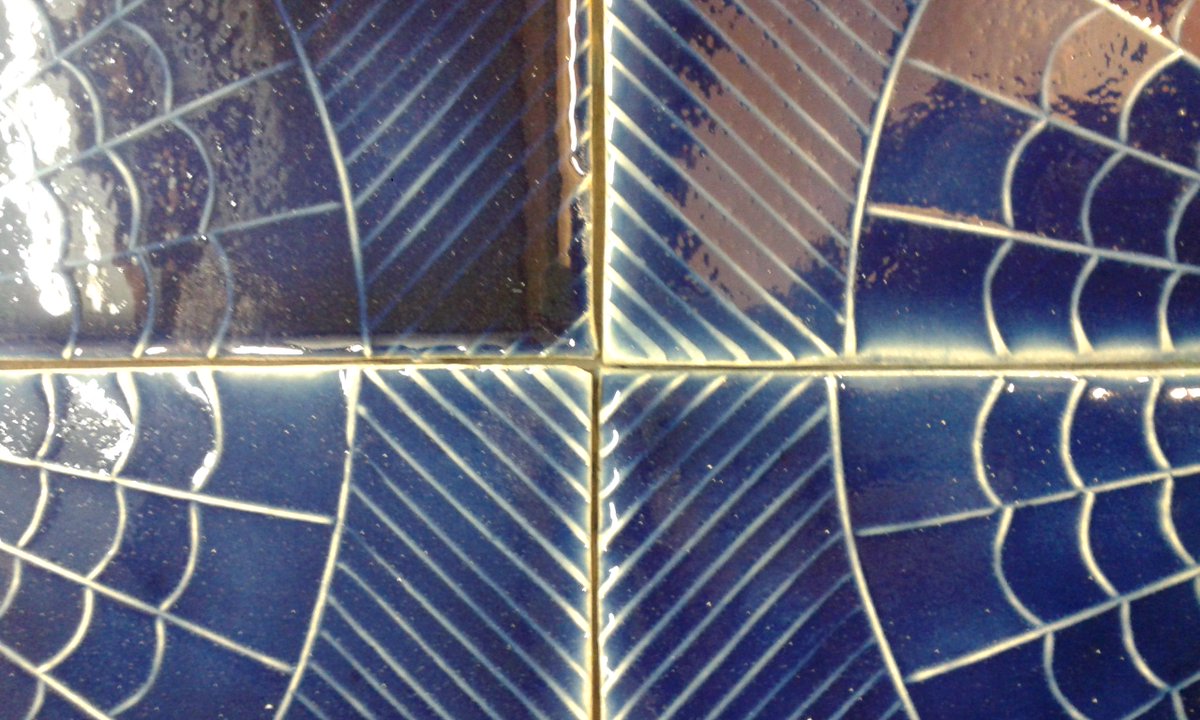 One #ceramics highlight of my week: the richest of indigo-coloured #tiles by <a href="/richmillerpots/">Richard Miller</a> of <a href="/FroyleTiles/">Froyle Tiles</a>
