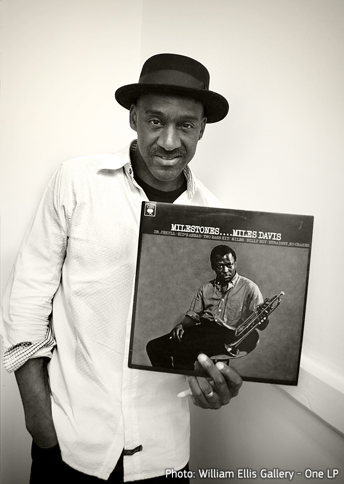 europe_creative's tweet photo. Photographer @wiliamellisfoto portrays #jazz #artists w their favourite recording #onelp https://t.co/edFJokWizp https://t.co/goMCkG9cyr