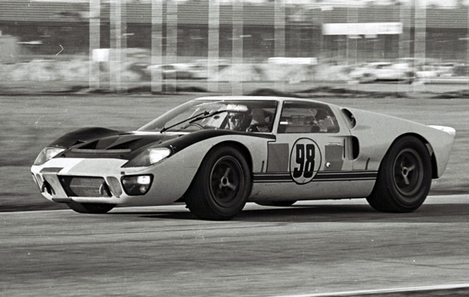 ChuckBrownFord's tweet photo. The #FordGT made its racing debut 40 years ago! https://t.co/o5rWZKqbzs https://t.co/KiXcqNBQar