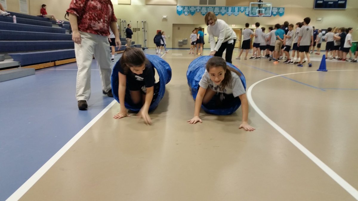 japarjam's tweet photo. #davis6 going "through the tunnel" to kick off #integratedunit exploring going through tunnels &amp; crossing bridges. https://t.co/kx1uRfDExb