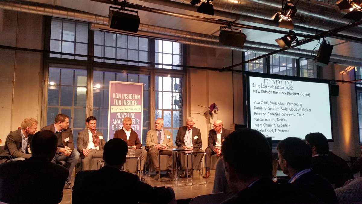 CloudWorkplace's tweet photo. #daas #insidechannels
Our CEO talking about opportunities of workplace as a service in CH #swisscloudworkplace https://t.co/LOrnQ6zDqw