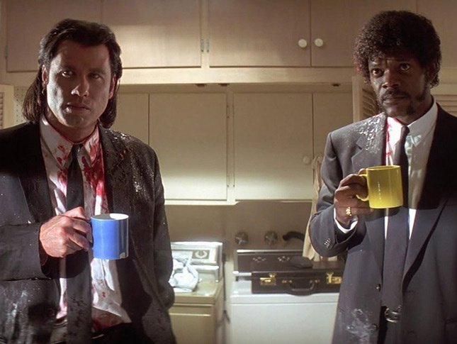 El espresso vs cortado. Homenaje al café solo estilo #PulpFiction bit.ly/eldelcafesolo Vía <a href="/GQSpain/">GQ España</a>