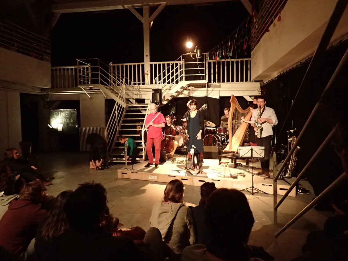 Designs_ED's tweet image. On était nombreux hier soir à Pol'N pour la première du collectif Spatule ! @CultureNantes #concert #jazz #soiree