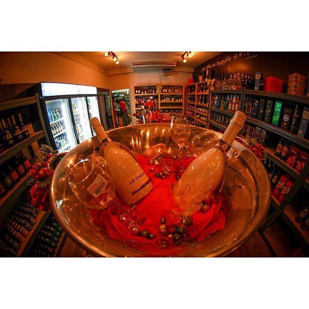 sakaptwit's tweet photo. LA BOUTEILLE @labouteille509 #LiquorStore go check it out!
6, Rue Clerveaux PV #46489999 https://t.co/vQnGG2b65S https://t.co/8BX7T4xbqE