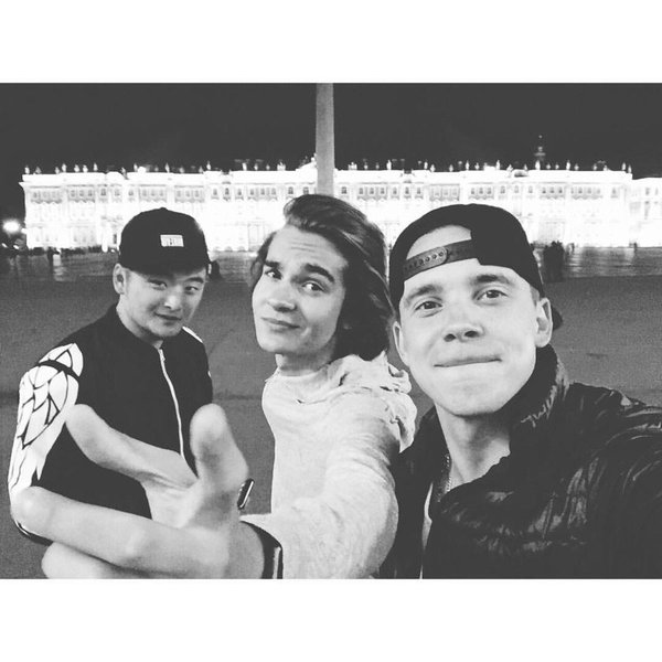 69Nastya2015's tweet photo. #ЛибоВладЛибоНикого
#MBANDВтроемИТочка
#СВладомДоКонца
#ВернитеРамма
#НетЗаменыВладу https://t.co/oVaREfJkvZ