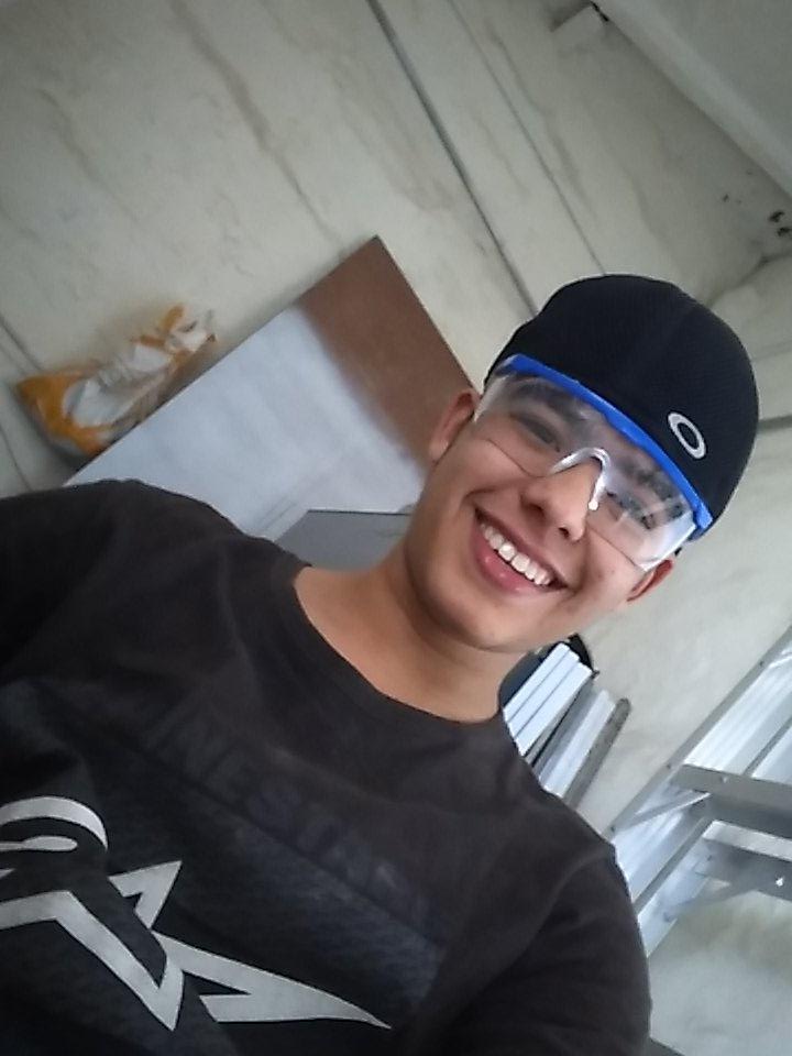 Andershonflow's tweet photo. #loszclasicos @zurbanamedellin felo reportandome desde el camello barrio Cristóbal pte sonate wiki wiki, felo lasme https://t.co/RqmshjmJ1d