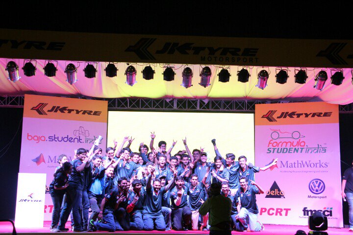 JKTyreRacing's tweet photo. Best Design Award:
Great competition! #JKFormulaStudent #FSI2016 https://t.co/jNksAi3TjS