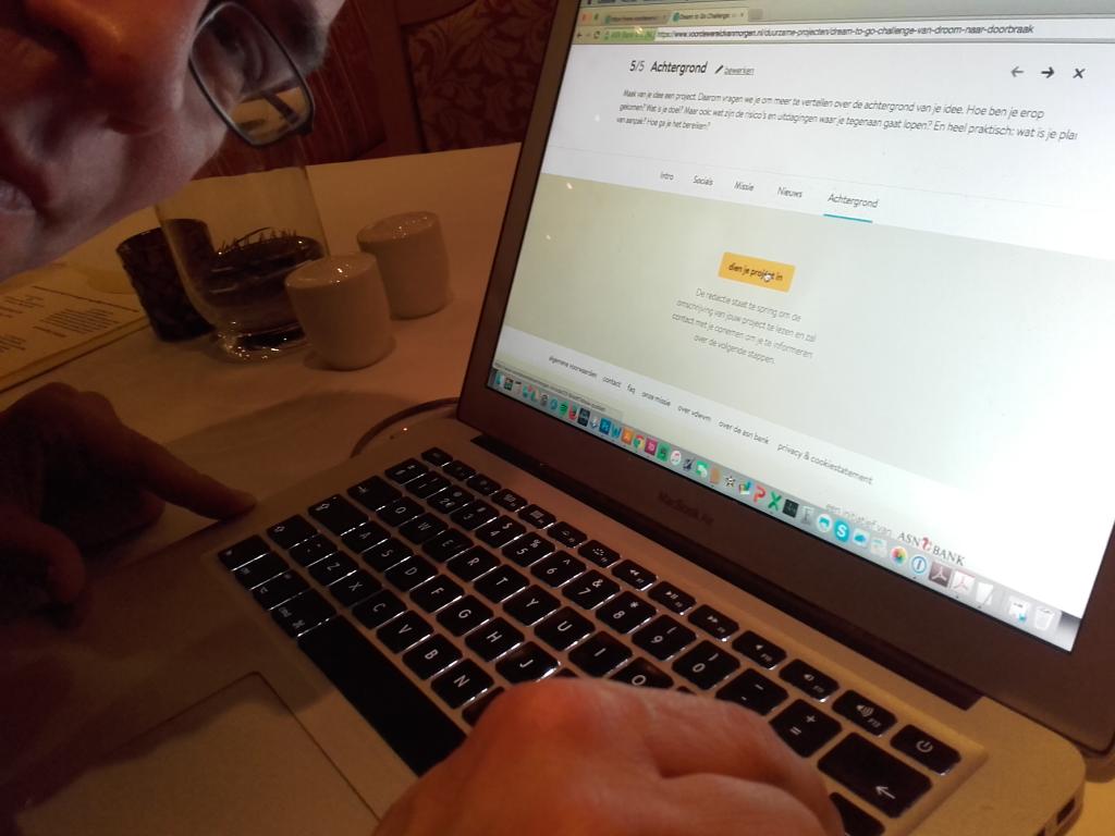 devipbus's tweet photo. Druk op de knop en weg is ie: de volgende stap in onze crowdfunding campagne #dreamtogo @VDWVM @asn_vdwvm https://t.co/rV9vpAmpyz