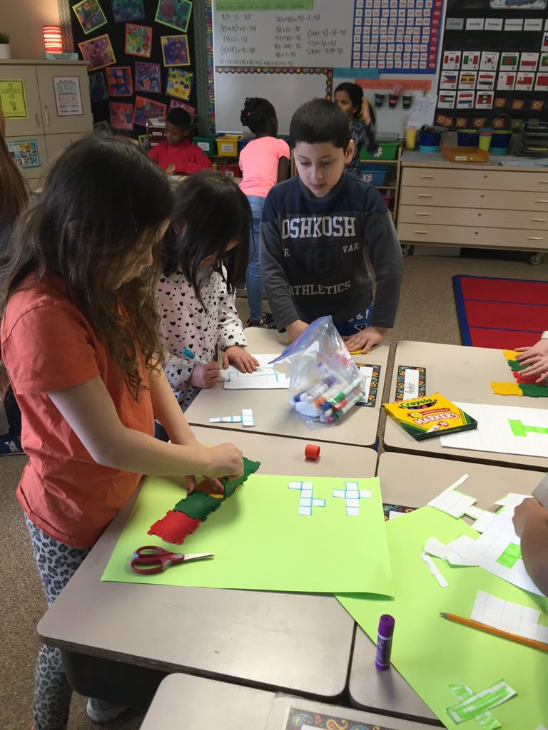 BrooksGH2's tweet photo. Did you know there are 11 nets for a cube? 2nd graders @GlacierHills used polydrons to help find them all https://t.co/L8VOyBUgLe