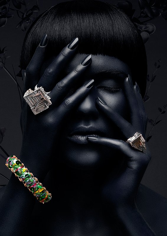 .<a href="/AlyssaBoni/">Alyssa Boni</a> uses the human form in surprising ways: buff.ly/1SMJvo1