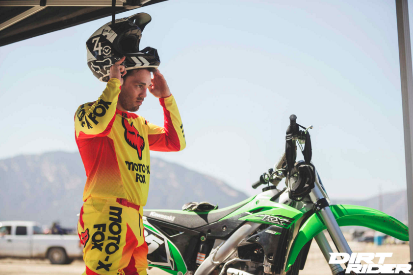 KawasakiUSA's tweet photo. MMA goes Moto @EllenbergerMMA shares why the mindset of UFC fighters is similar to MX racers https://t.co/SQ4H4kUXfD https://t.co/MyQ9saMMKl
