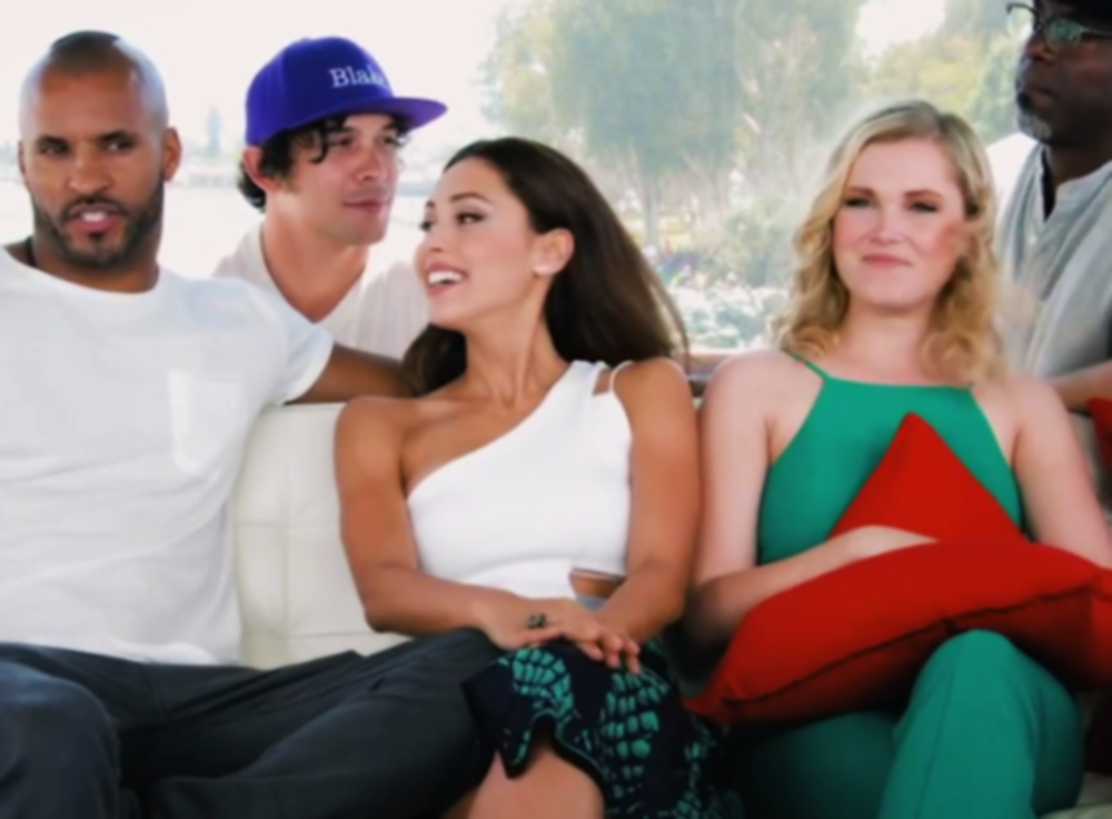 marivshjk's tweet photo. se liga nessa BELLARKE REUNION https://t.co/uklOUpJg2w