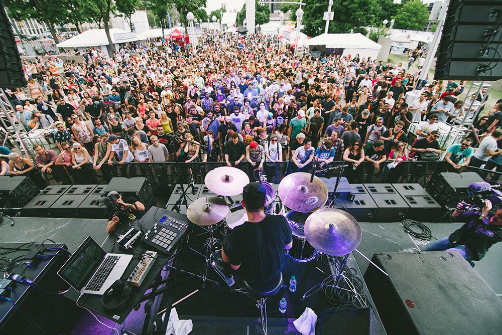 #tbt <a href="/__SHIGETO/">繁登</a> at <a href="/movementdetroit/">Movement Detroit</a> 2015. xlr8r.com/features/2015/… (pic: <a href="/stevenphamphoto/">Steven Pham Photo</a> via <a href="/xlr8r/">XLR8R</a>)