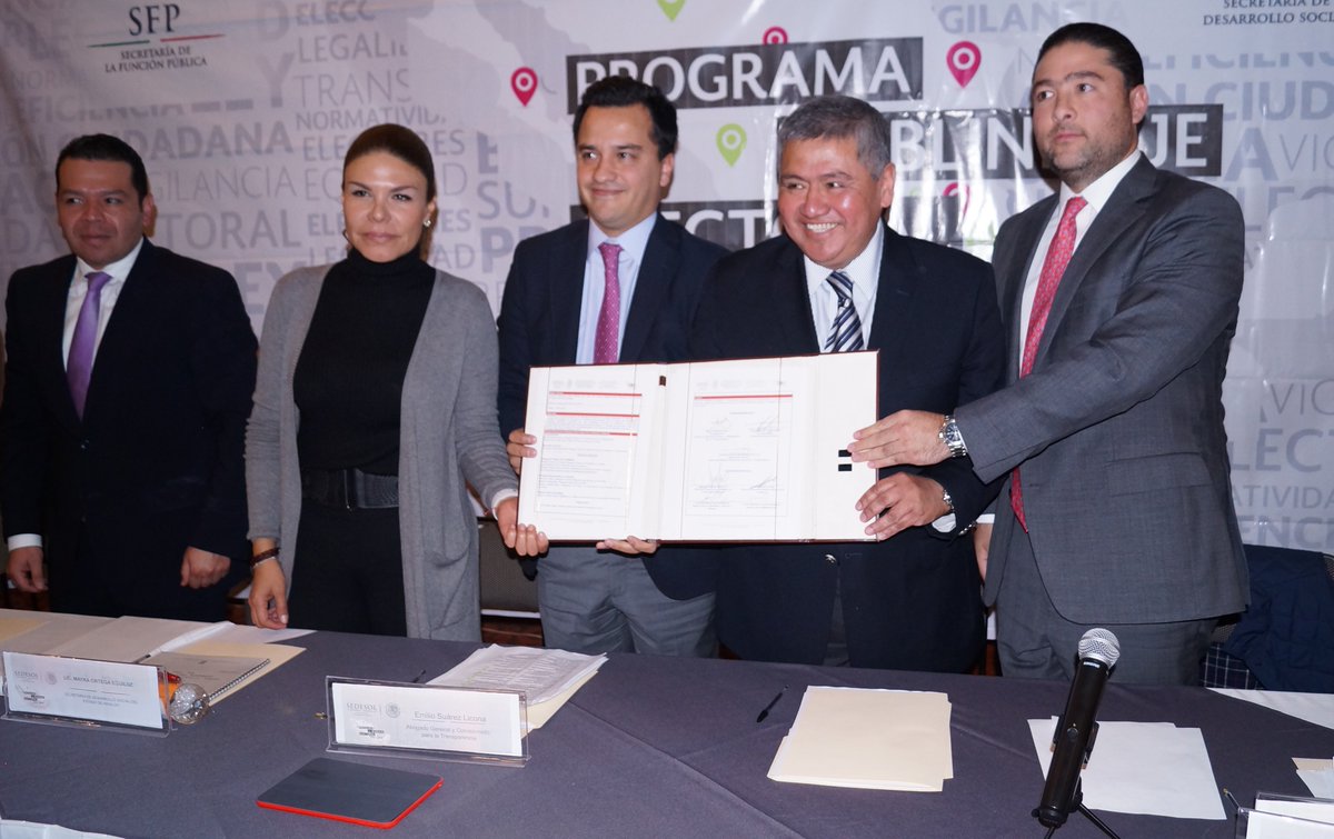 Onesimo_Serrano's tweet photo. .@SEDESOL_mx Del. Hgo. agradece la asistencia de los testigos de honor: @Maykaoe, #FEPADE, #INEH y @JCarlosRoblesA. https://t.co/DfrYqO3jw3