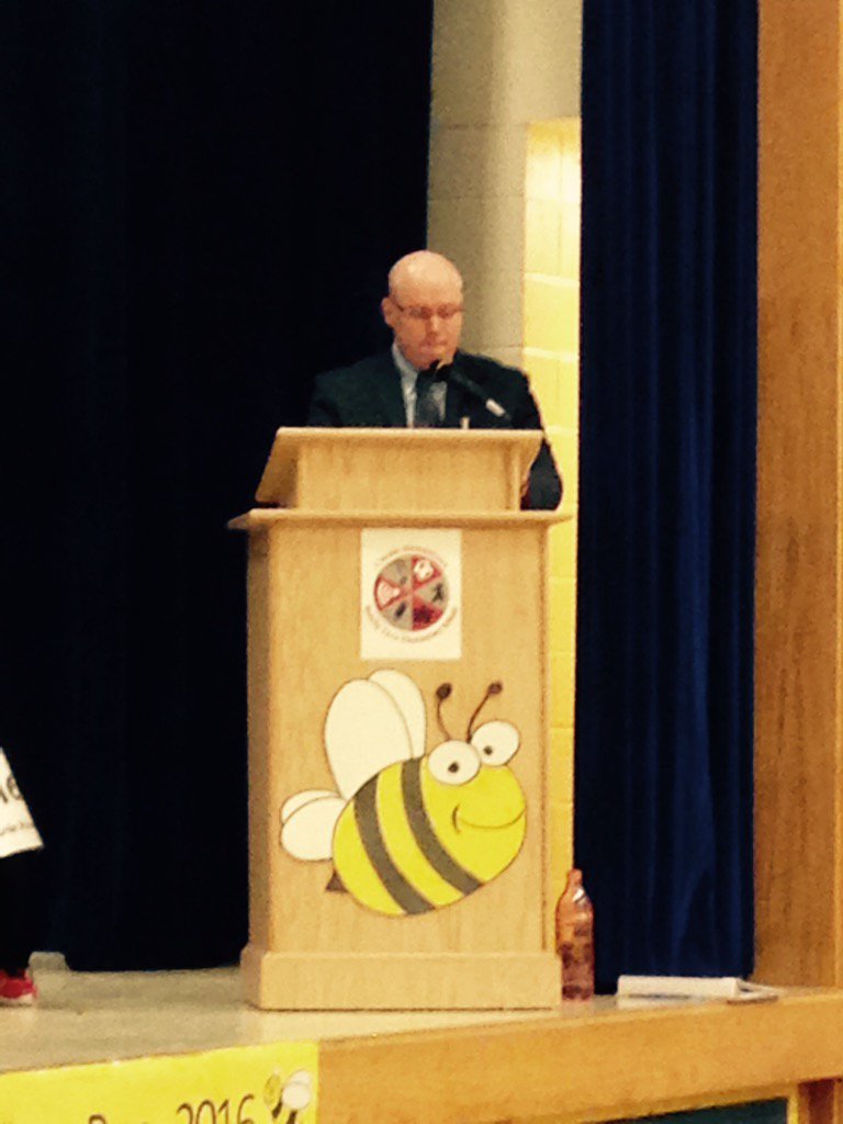 PenneyRoxanne's tweet photo. Thanks Jason @elimtabernacle for your help at our @beachycoveelem Spelling Bee. https://t.co/Wd0opc1zWS