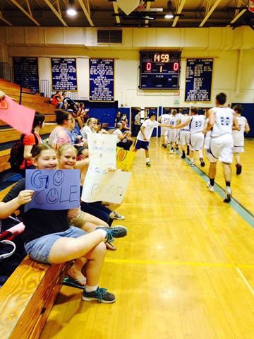 QbyUnified's tweet photo. Younger students supporting the Unified Team last season! Hope to see more students young and old this year! https://t.co/CnOuQkCcRa