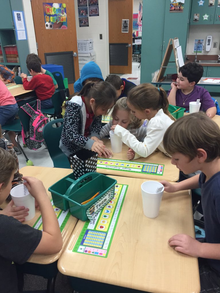 welts522's tweet photo. We love science with Mrs. Fuller!Temperature is a property of matter! @cypresscreekvcs @cceotters @Michellelarrimo https://t.co/e4JJX4eESm
