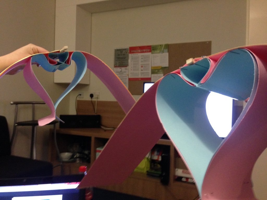 Humphreys407's tweet photo. Halfway through making a chicken embryo #avecbae @AmberBlogg https://t.co/ZFUQ2V4sAe