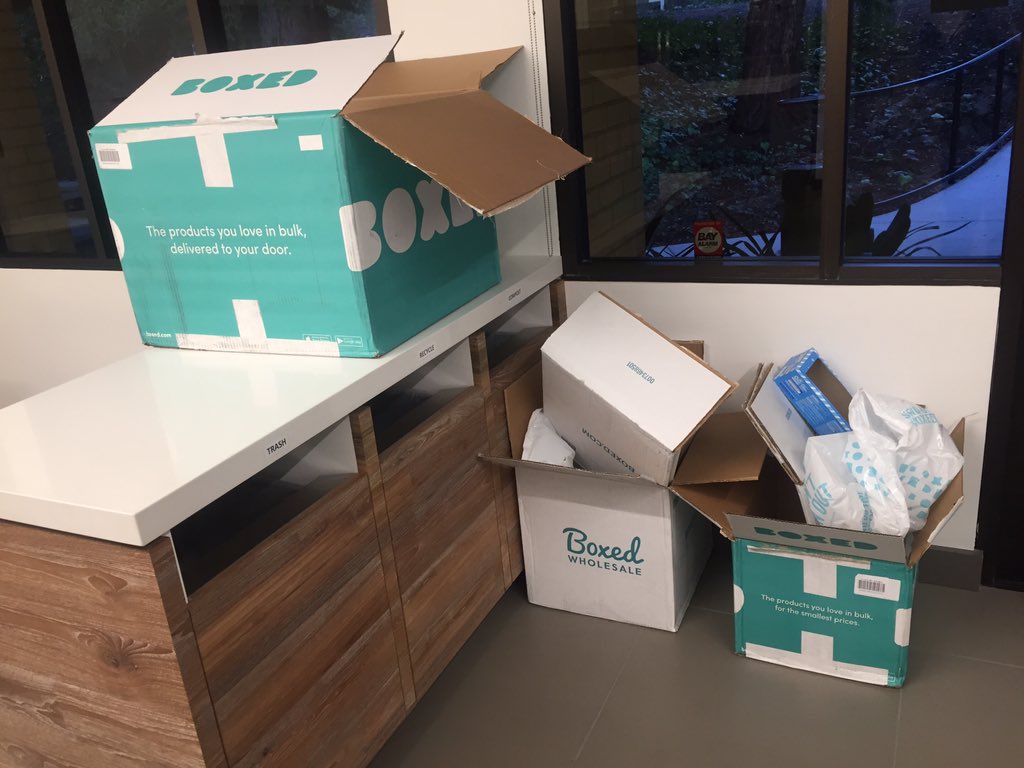 robin_p_li's tweet photo. Yay! @GGVCapital stocking up for the week @BoxedWholesale #lovethatbulk #reasonstoshopboxed #givememore #soworthit https://t.co/kCA7DjICoX