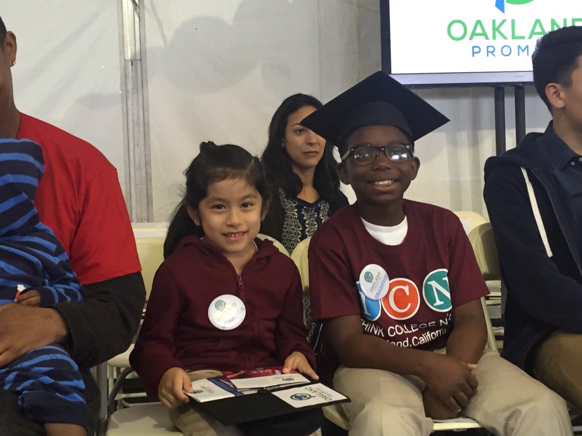 OUSDNews's tweet photo. #OaklandStudents at #OaklandPromise https://t.co/FxMea7piuD