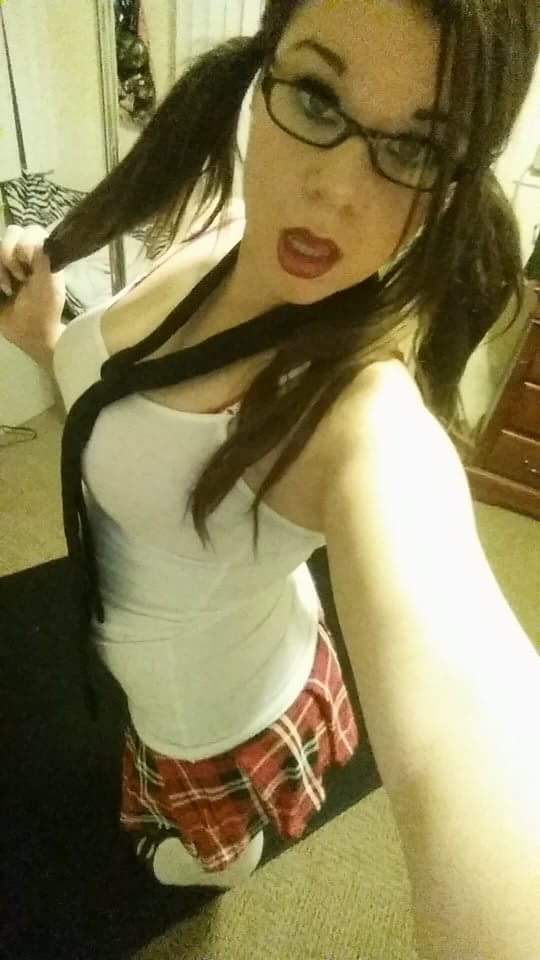 KylieKush's tweet photo. @HarleyMayes1 I'm ready for that spanking. #spankingtime #leaveahandprint #ilikeitrough #badgirl #schoolgirl https://t.co/wquDOOQYWg