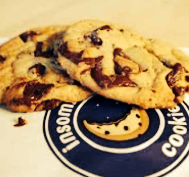 Deltasigokstate's tweet photo. FREE INSOMNIA COOKIES! 
Join Delta Sigma Pi in the Student Union Mon. Feb. 1st at 4:30pm by Caribou for hot cookies! https://t.co/wsmjnHzdQG