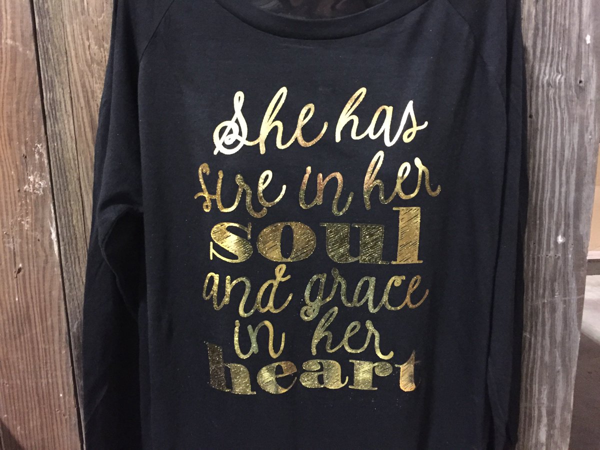 CHGraphics_'s tweet image. Check out these new shirts for LaVidaLoca! Super cute! #Foil #Gold @CHGraphicsInc