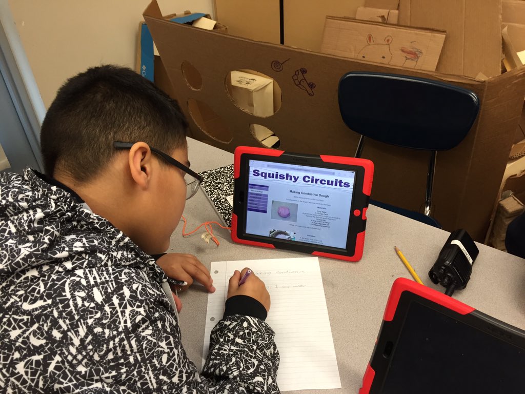 hoxiery's tweet photo. This Genius Hour project started with "I want to build a droid!" #babysteps #studentsgency #bsdfutureready https://t.co/bOpV7ygKX0