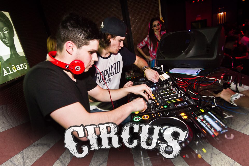 CircvsClub's tweet photo. Muchas gracias a todos los asistentes el pasado sábado en nuestra inauguración!🎉🎉
Muy pronto anunciamos la próxima 😏 https://t.co/b5EuGOEPHX