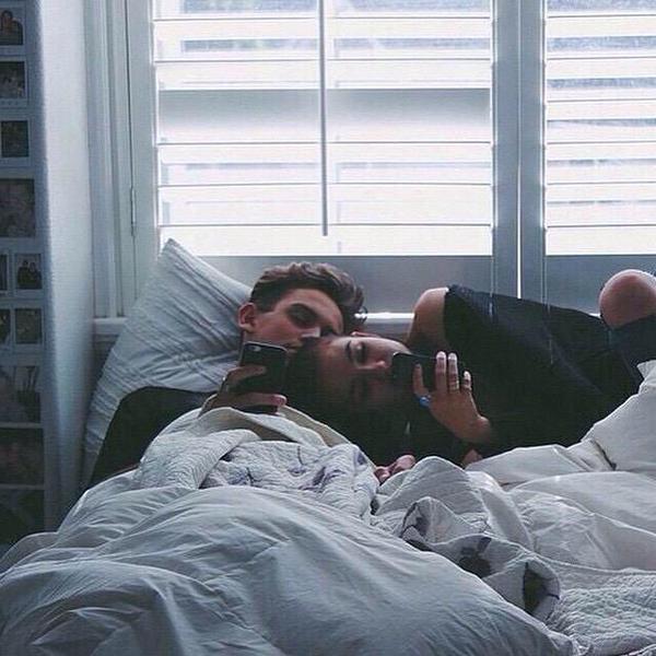 MinuteAmour's tweet photo. L’amour n’est rien. Être aimé, c’est quelque chose. Être aimé par la personne que tu aimes, c’est tout https://t.co/gl6jXE893x