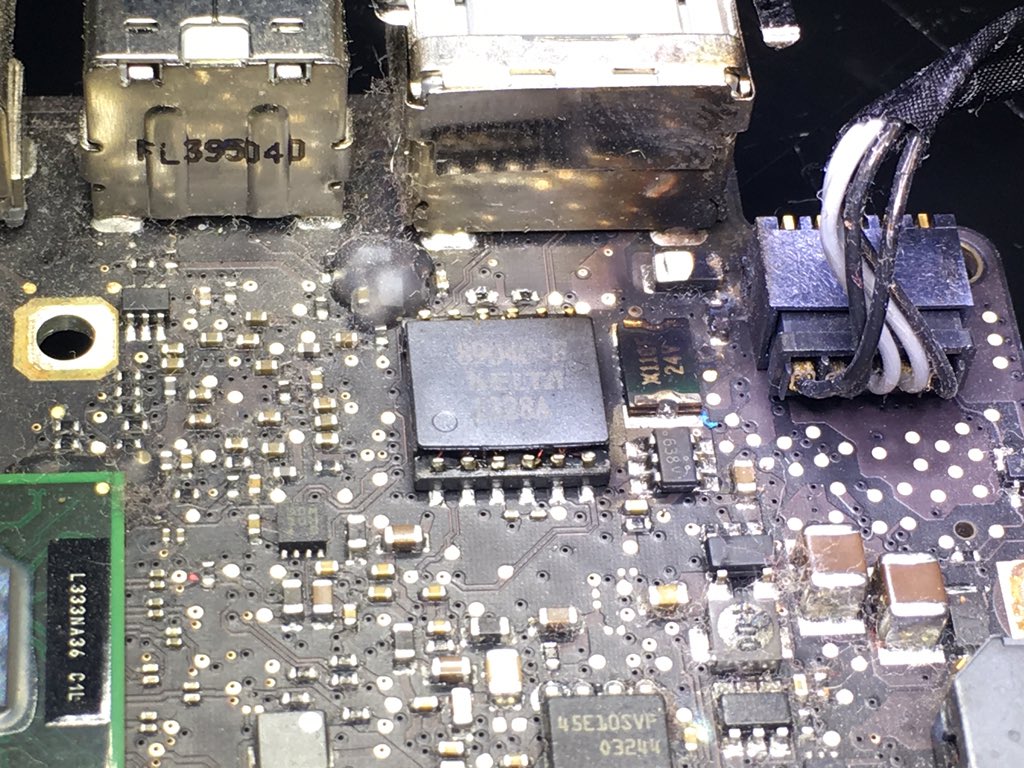 FiveStarData's tweet photo. MacBook Pro Logic Board Fried - Back to Life? #macbookrepair #macbookfix #macbooklogicboard https://t.co/Hs2Yfec1kn