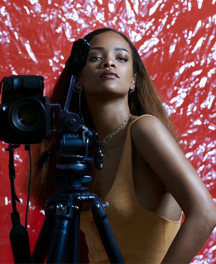 MILKSHAKEMODELS's tweet photo. Didn't they tell you that I was a savage 🎈 @rihanna #ANTI https://t.co/snCltJh4tQ