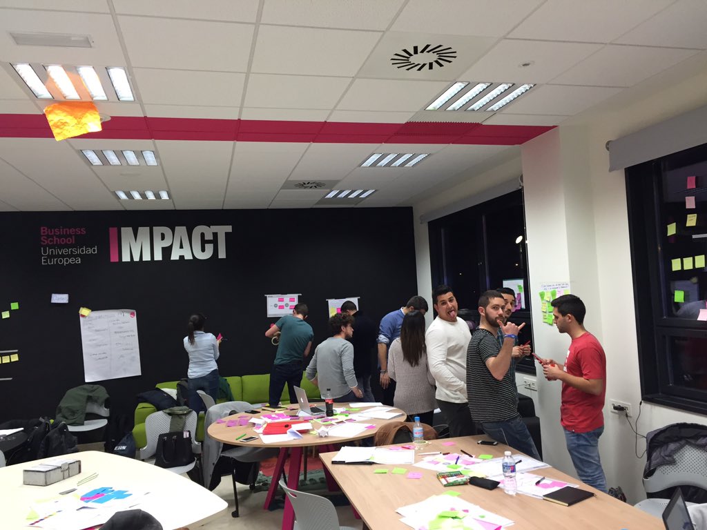 JuanGascaTC's tweet photo. Cerrando una gran semana de #designthinking by @ThinkersCo con los alumnos de @impactbschool https://t.co/HUubTsoDxJ