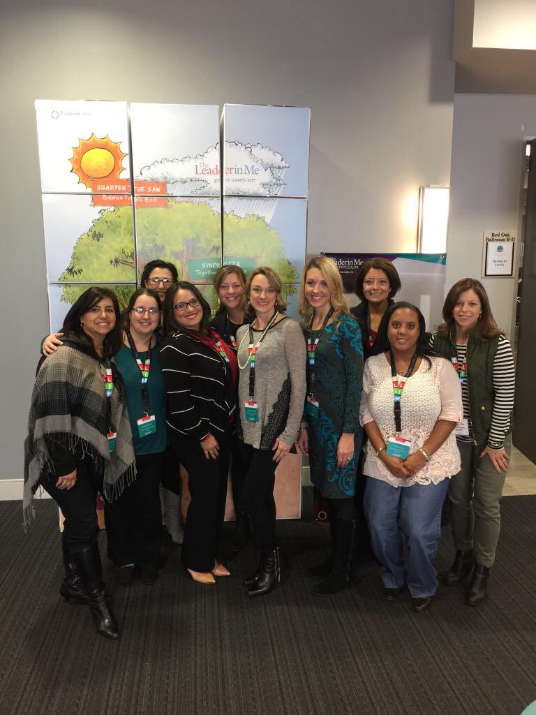MrsChrisPerez's tweet photo. #TLIM #STANDSANANTONIO https://t.co/GhfQLDiijm